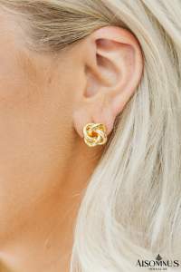 Gold Minimalism Knotted Stud Earrings