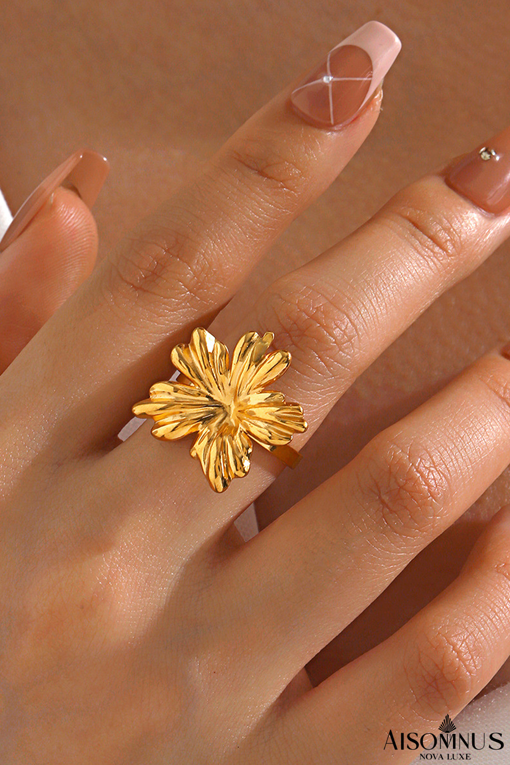 Gold Minimalist Flower Shape Ring