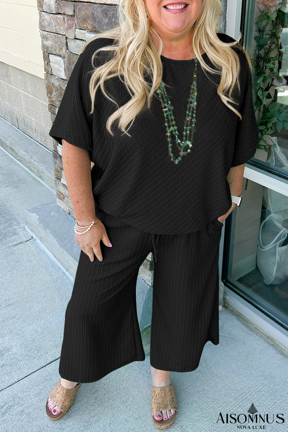 Black Textured Batwing Sleeve Tee & Wide Leg Pants Plus Size Set