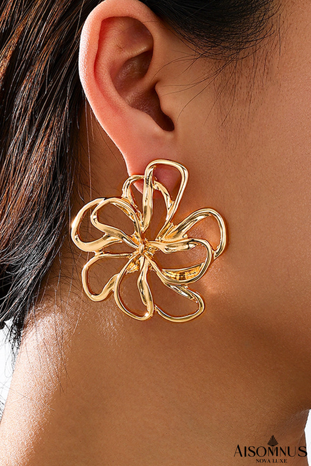 Gold Hollow Out Floral Dangle Earrings
