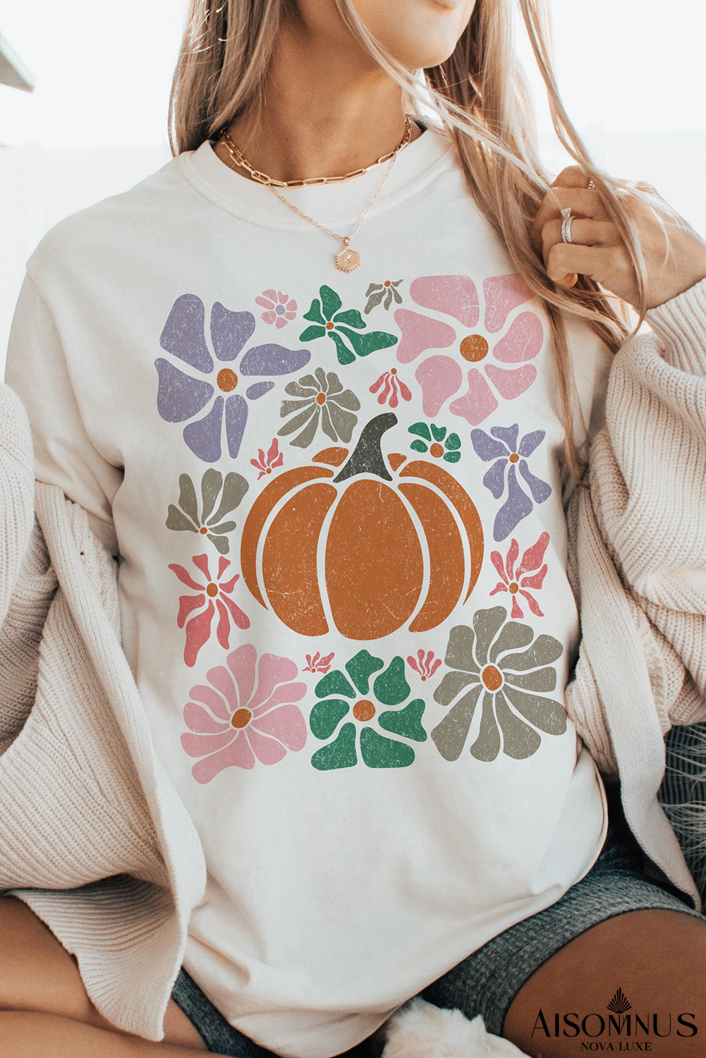 White Flower Pumpkin Distressed Graphic T Shirt