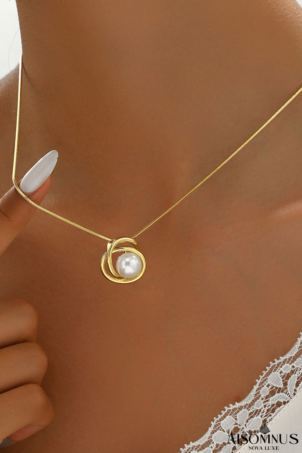 Gold Pearl Pendant Chain Necklace