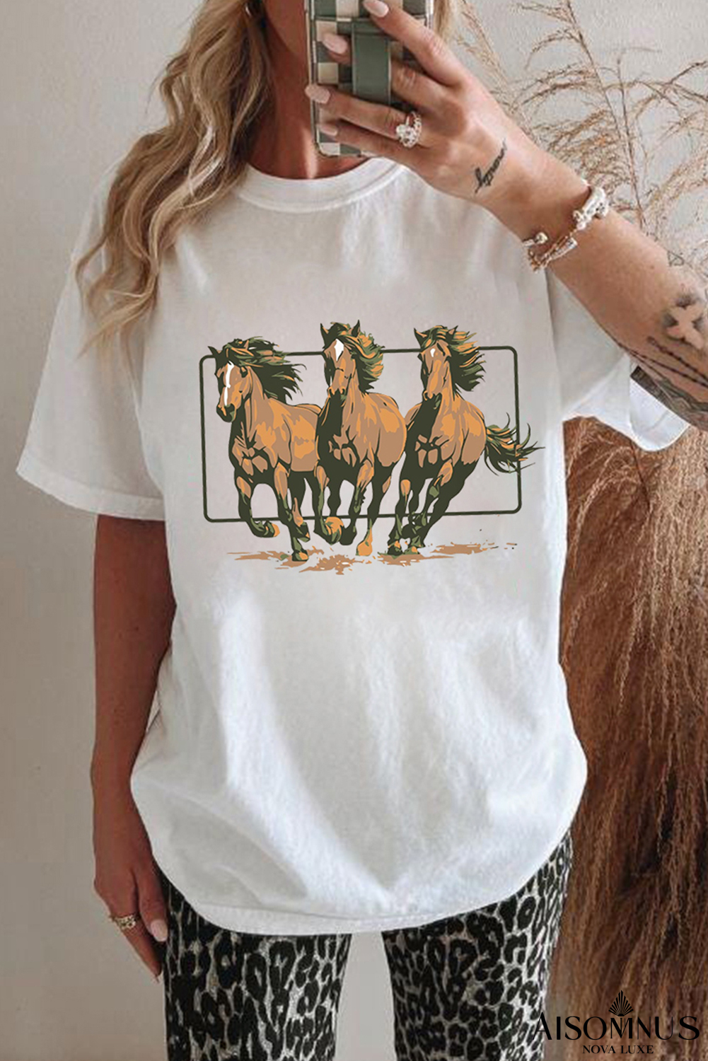 White Horse Graphic Short Sleeve Graphic T Shirt