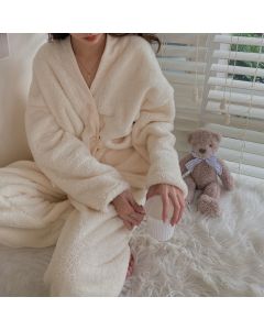 Women's Simple And Comfortable Coral Fleece Pajamas Set