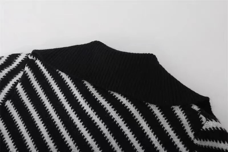 Her Vintage Contrast Open Front Cardigan