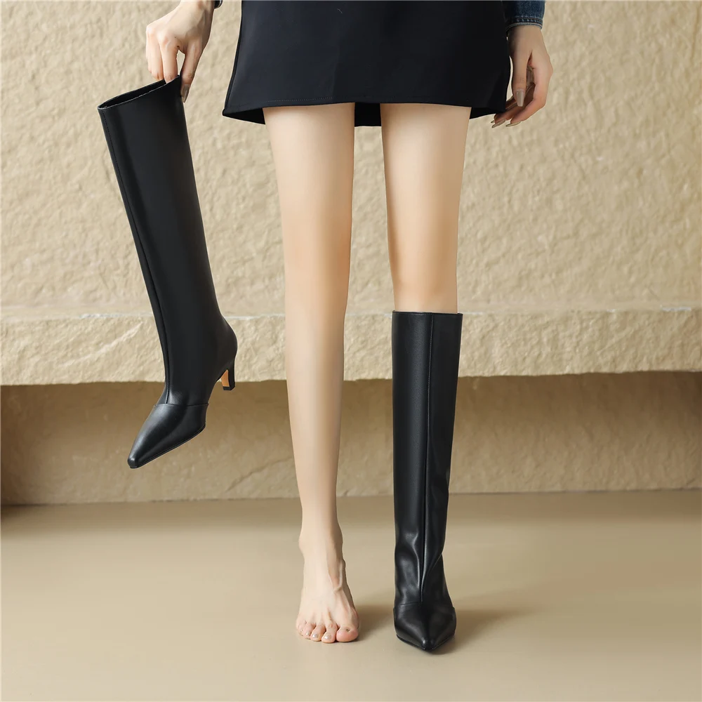 Ladies Classic Pointy Cowhide Tall Boot