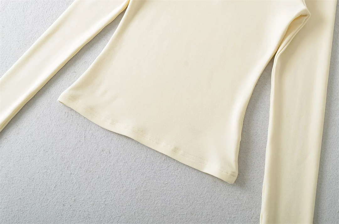Private Lady Slim Fit Plunge Plain Wrist-Length Tee