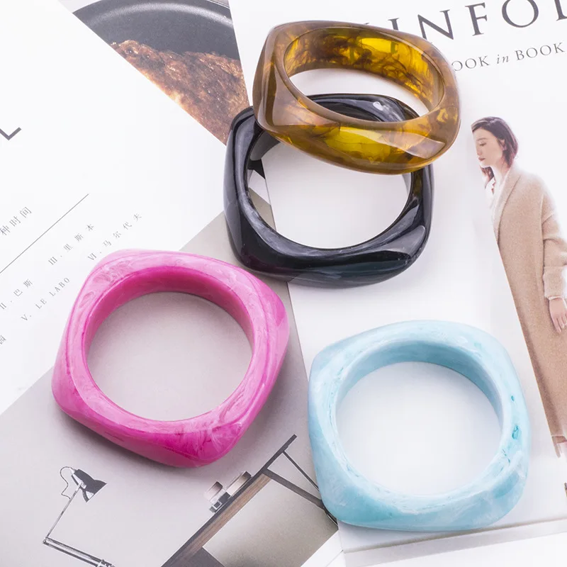 Vintage Colorful Resin Cuff Bracelets Bangles for Women Acrylic Irregular Geometric Wide Bracelet Charms Female Jewelry