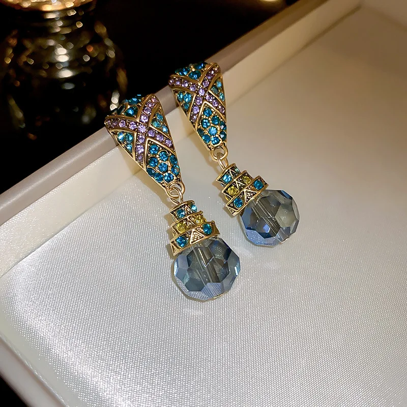 French Palace Style Rhinestone Geometric Water Drop Tassel Earrings for Women Light Luxury Temperament Fashionable Jewelry