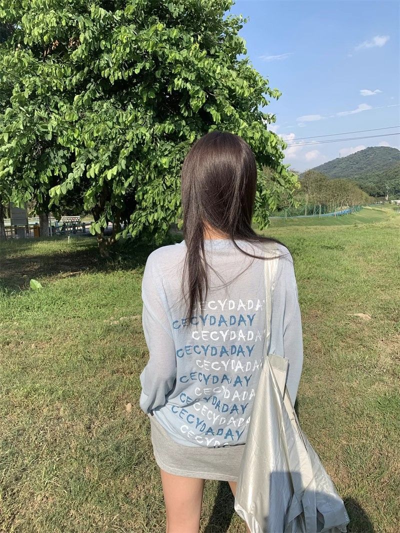 Ladies Relaxed Long Sleeve UV Graphic Hood Shirt