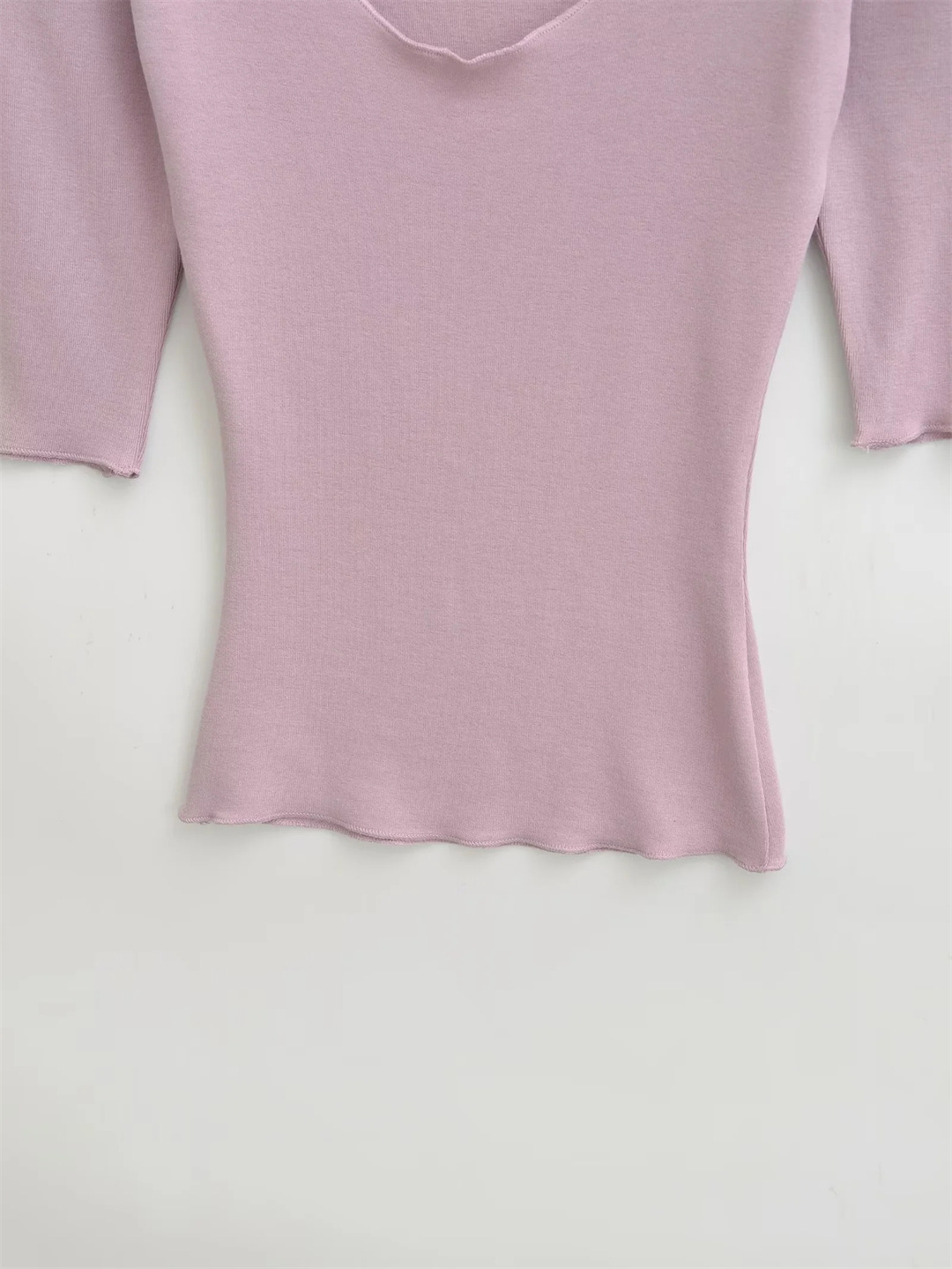 Elbow-Length Scoop Form-Fitting Spice Cropped Tee