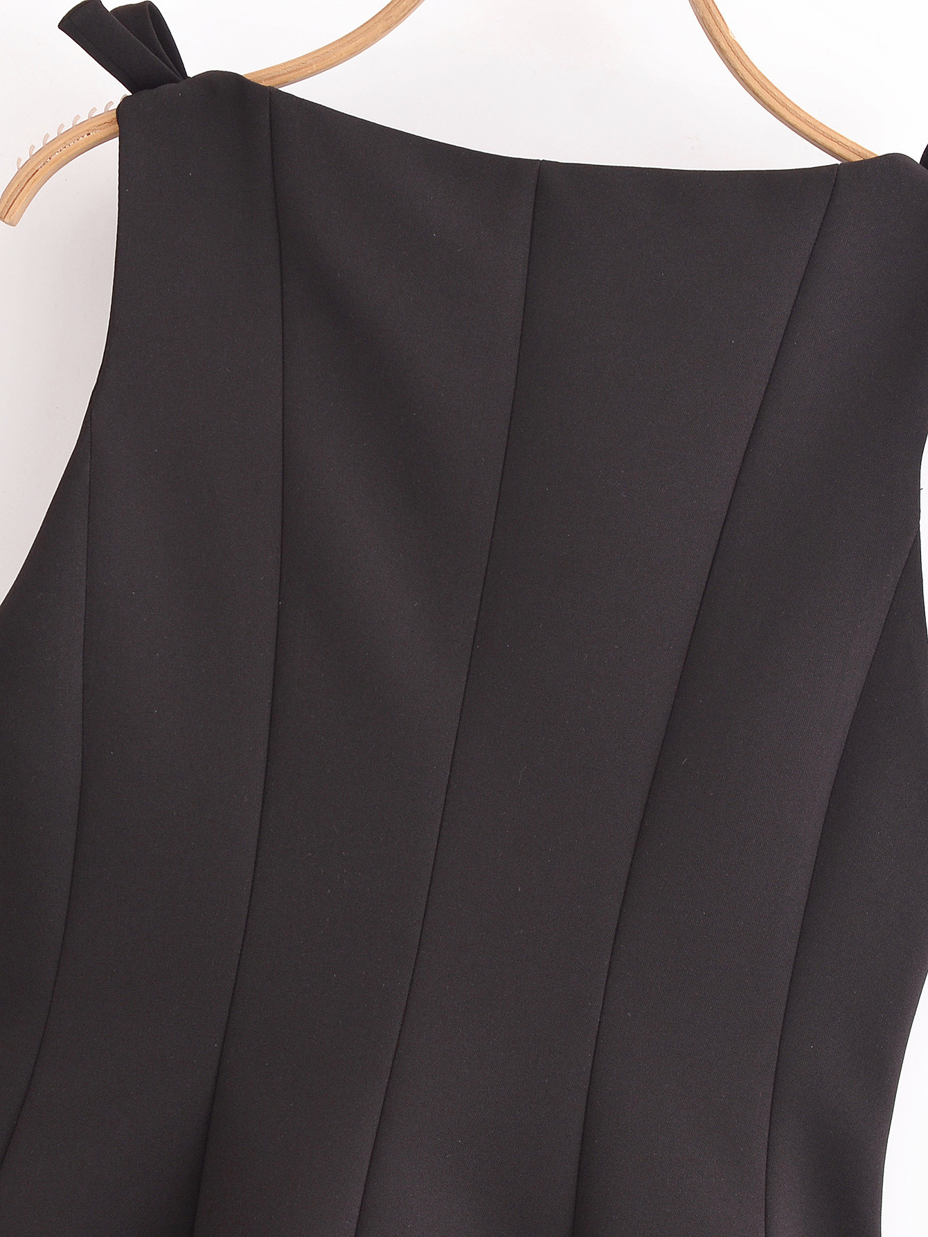 Sleeveless Solid Contemporary Flared Hem Tie Top