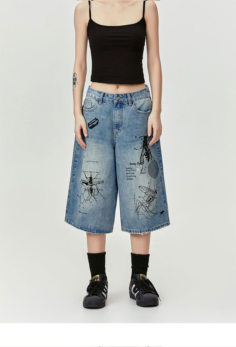 Street Graffiti Print Destroyed Hole Seven-Quarter Denim Shorts for Men