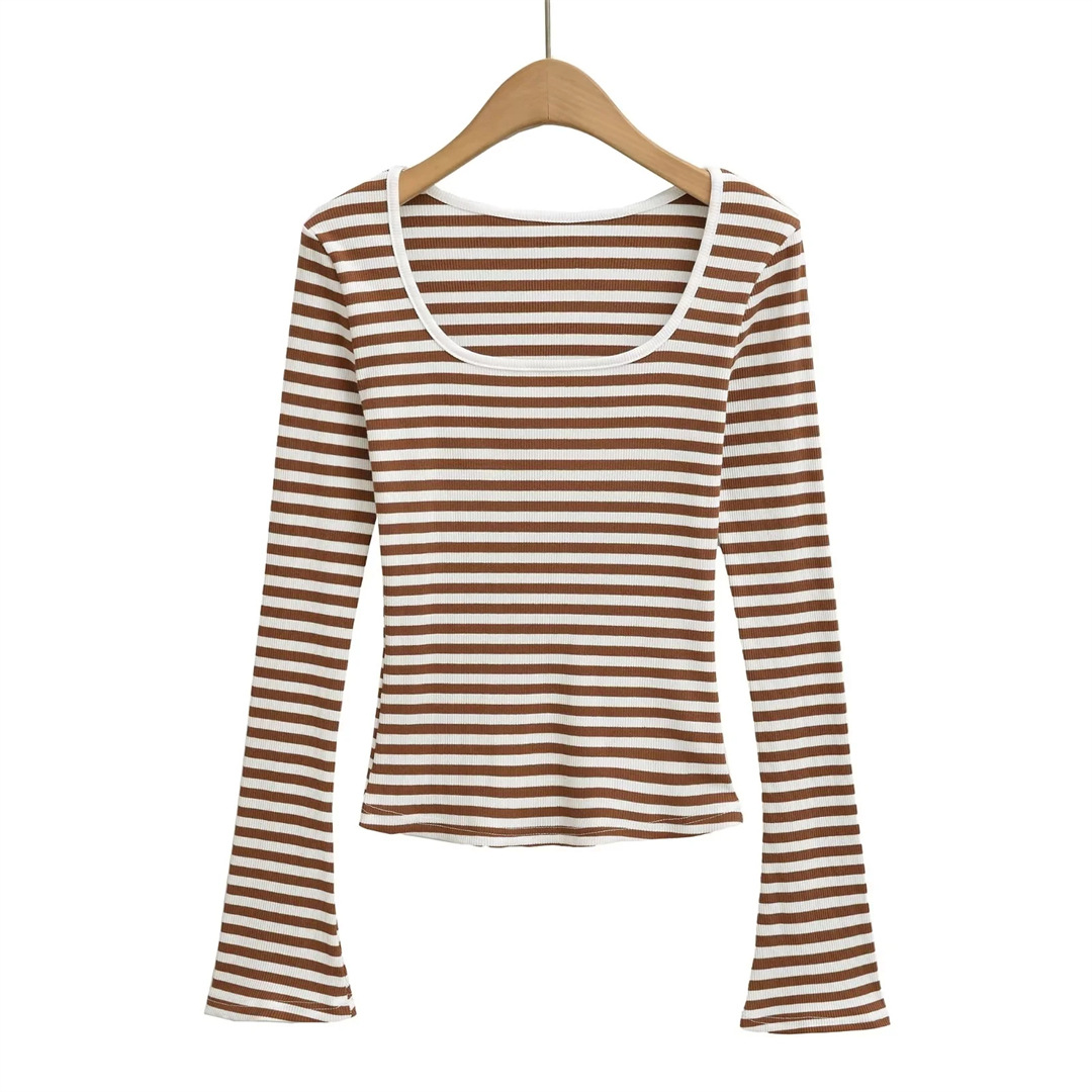 Flirty Boxy Neckline Arm-Length Striped Body