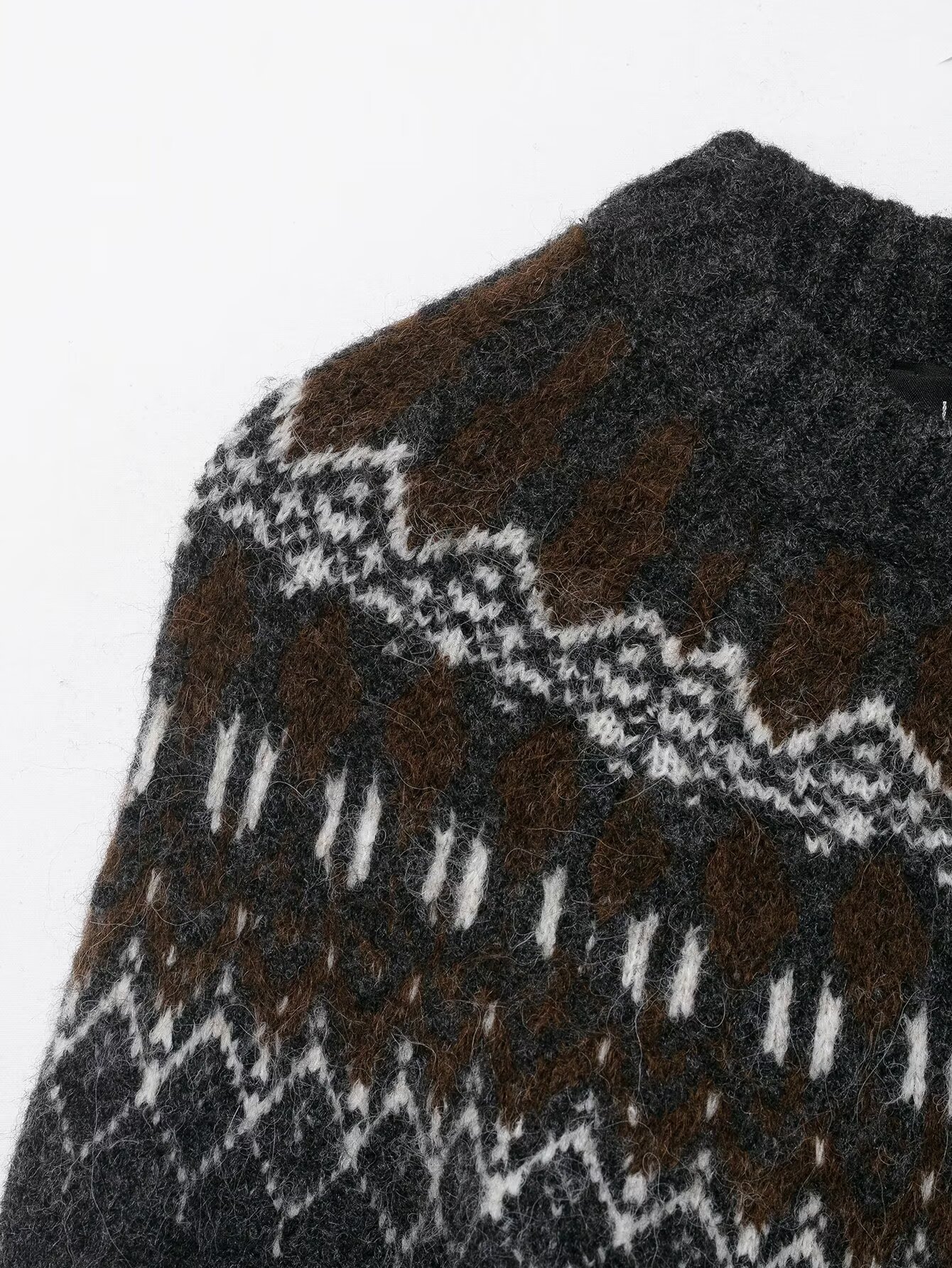 Jacquard knitted sweater