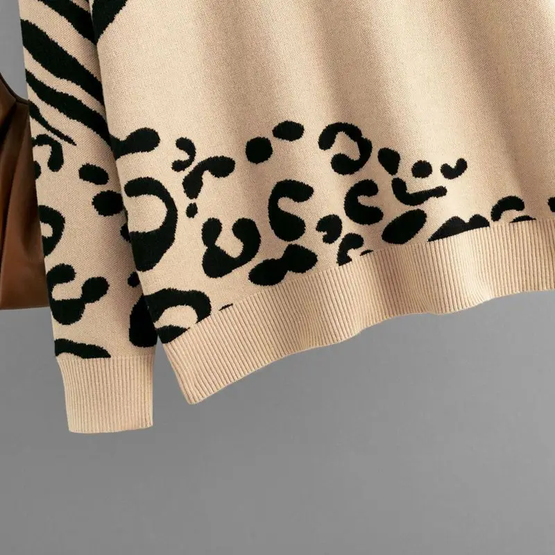 Woman's Animal Print Viscose Sweater