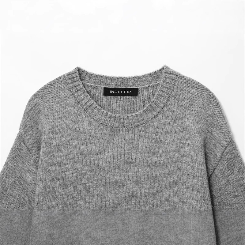 Ladies Plain Relaxed Fit Polyester Crew Sweater