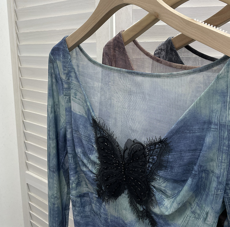 Plunging Neckline Long Sleeve Slim Fit Top