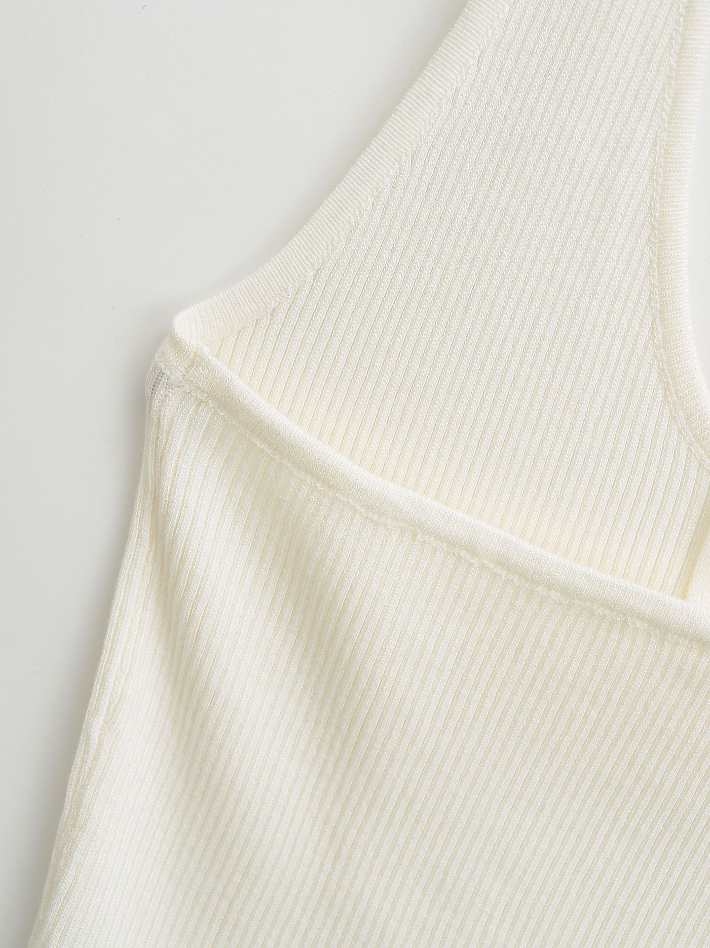 Sexy Backless Halter V-Neck Knitted Crop Top