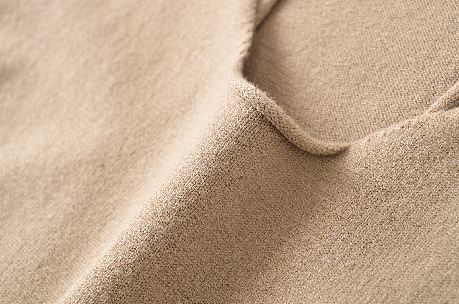Sexy Deep U-Neck Hollow-Out Sleeve Rolled Hem Knit Tank Top