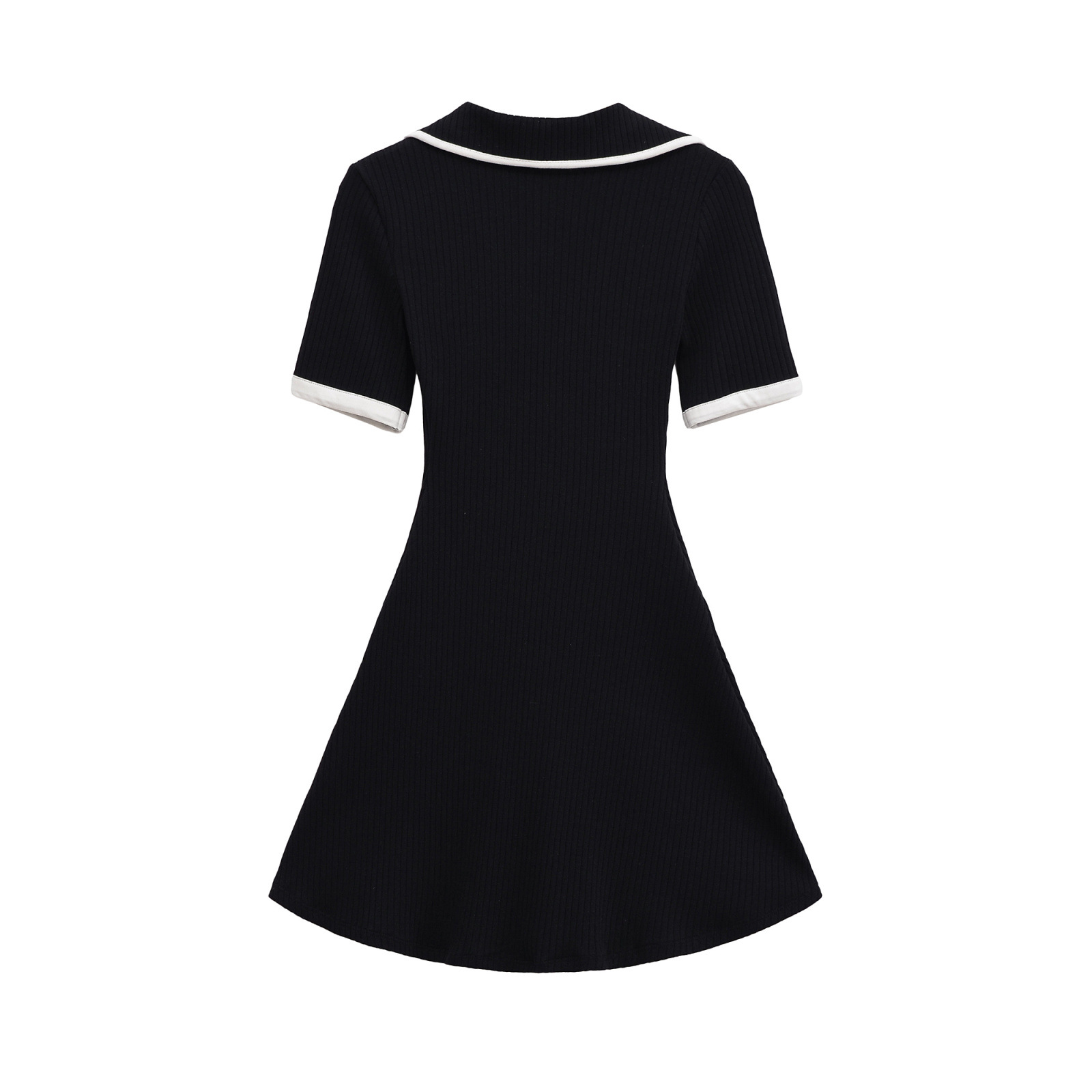 V-neck short sleeved contrasting border short knit dress