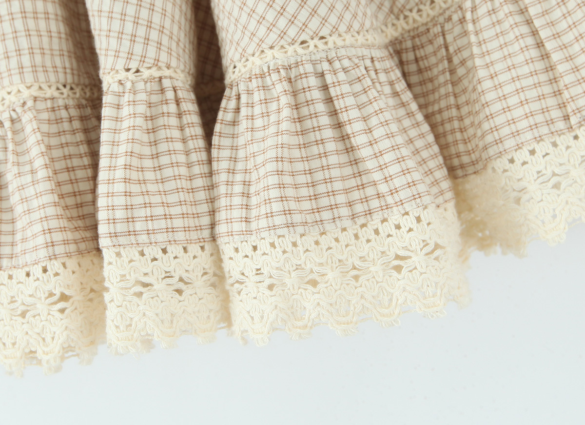 Stacked decorative plaid skirt