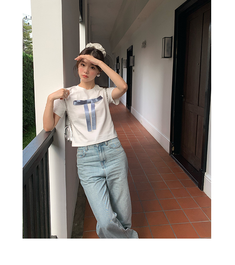 Ladies' Body-Hugging Round Neck Tie Front T-shirt