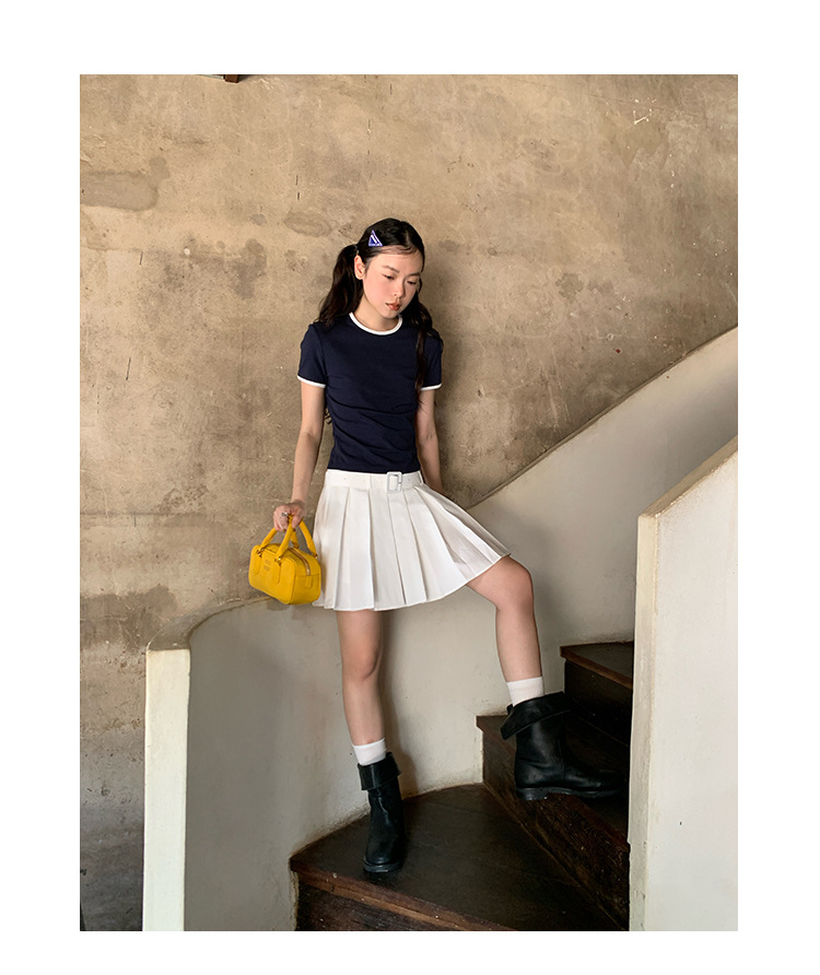 Ladies Solid Round Neck Slim Fit Tee