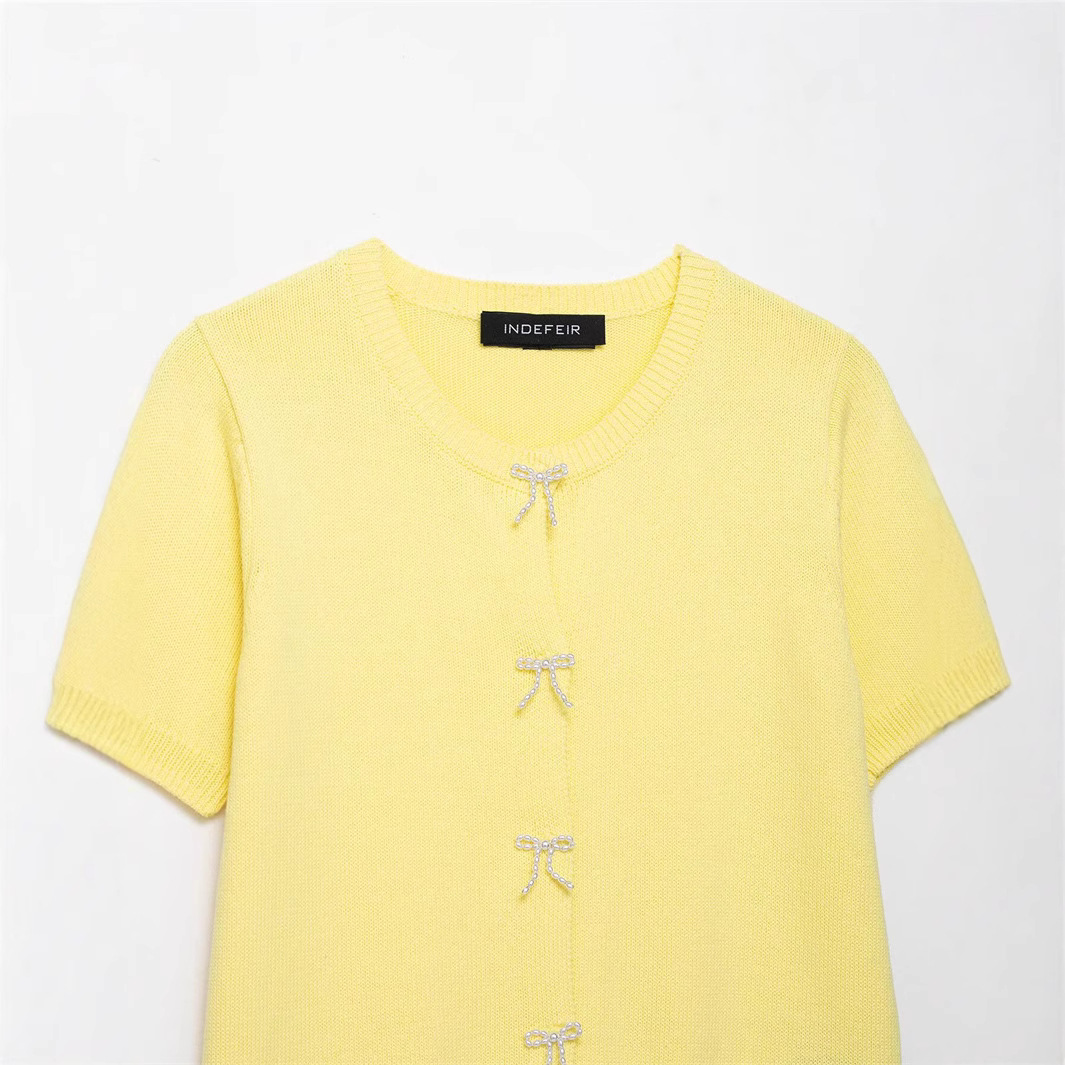 Spring New Style Round Neck Solid Color Loose Knit Sweater for Women with Unique Design and Elegant Temperament