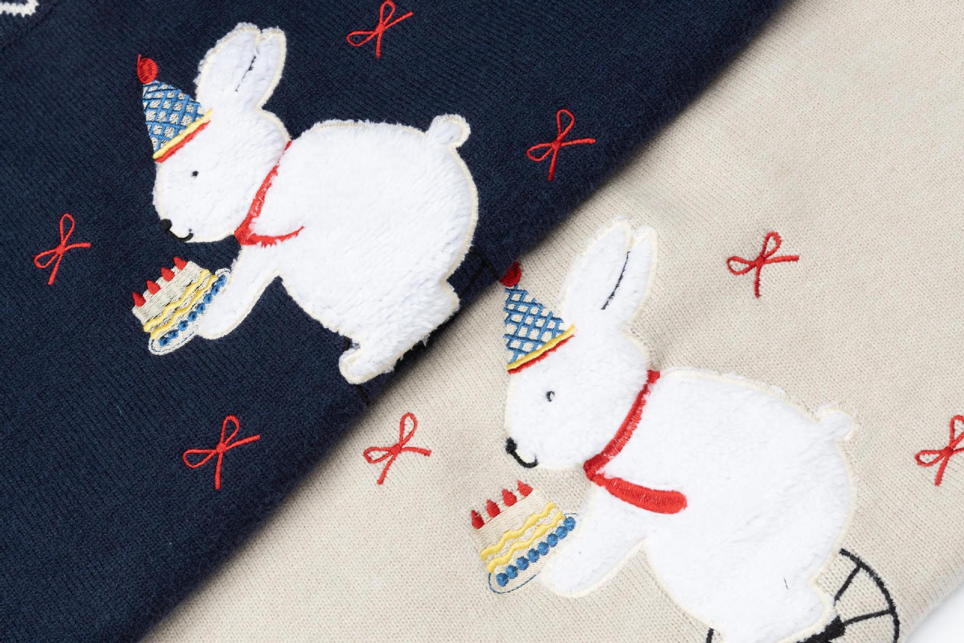 Long Sleeve Bunny Appliqué Crewneck Sweater