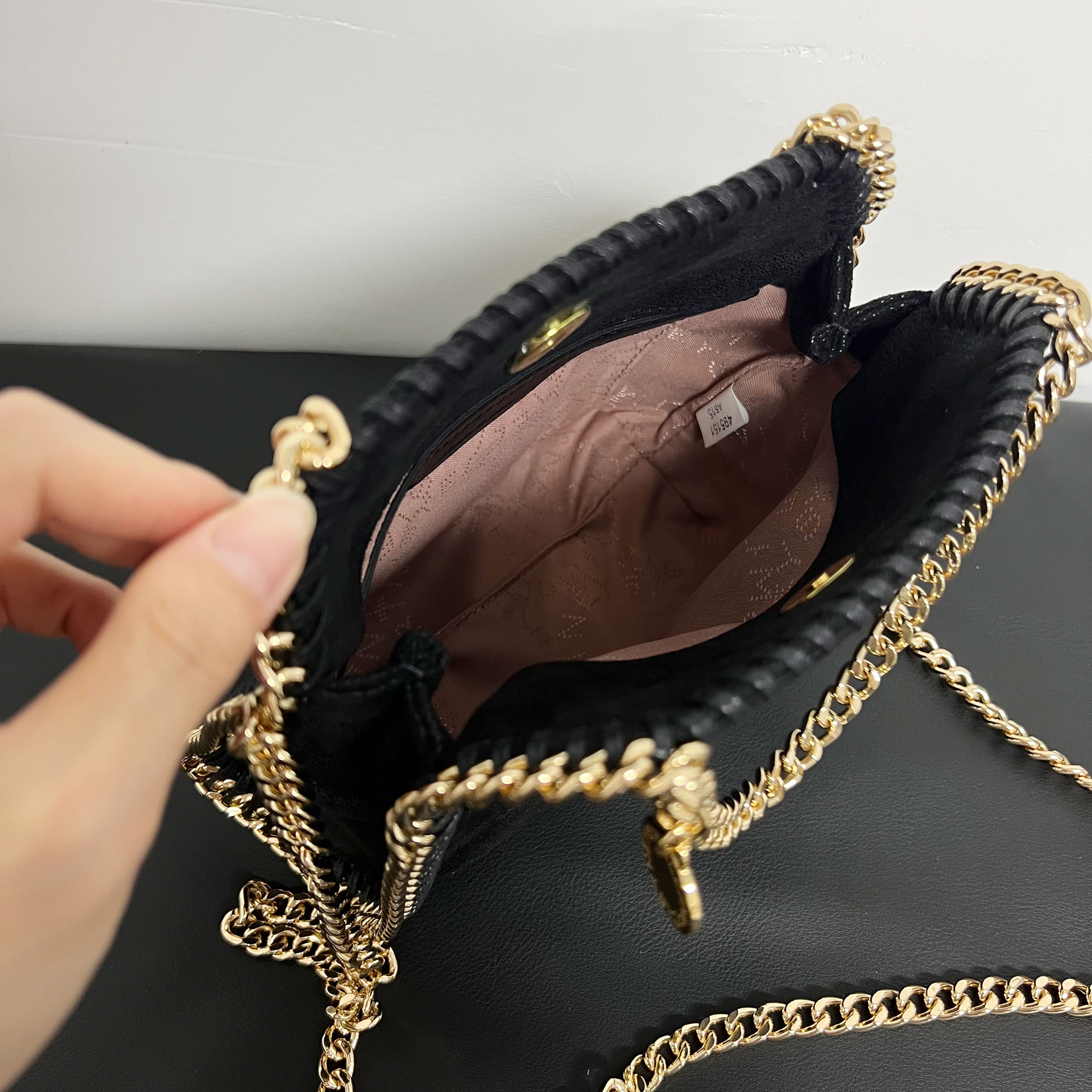 Luxury Designer Women's Chain Crossbody with Quilted Purses and Shoulder Strap Female Ladies Hand Bags