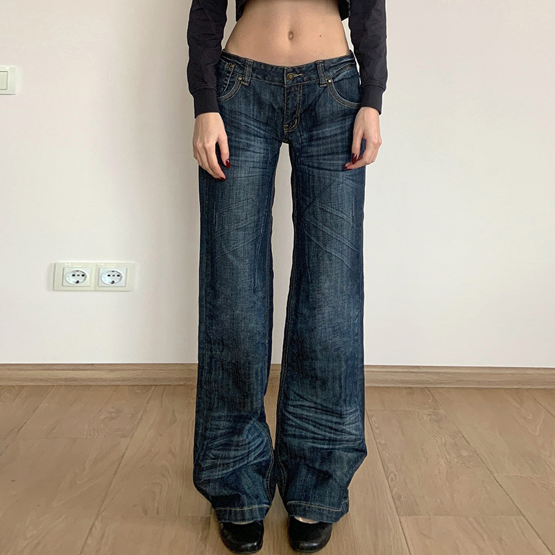 Vintage pleated washed denim jeans with loose fit and low waisted design for the street