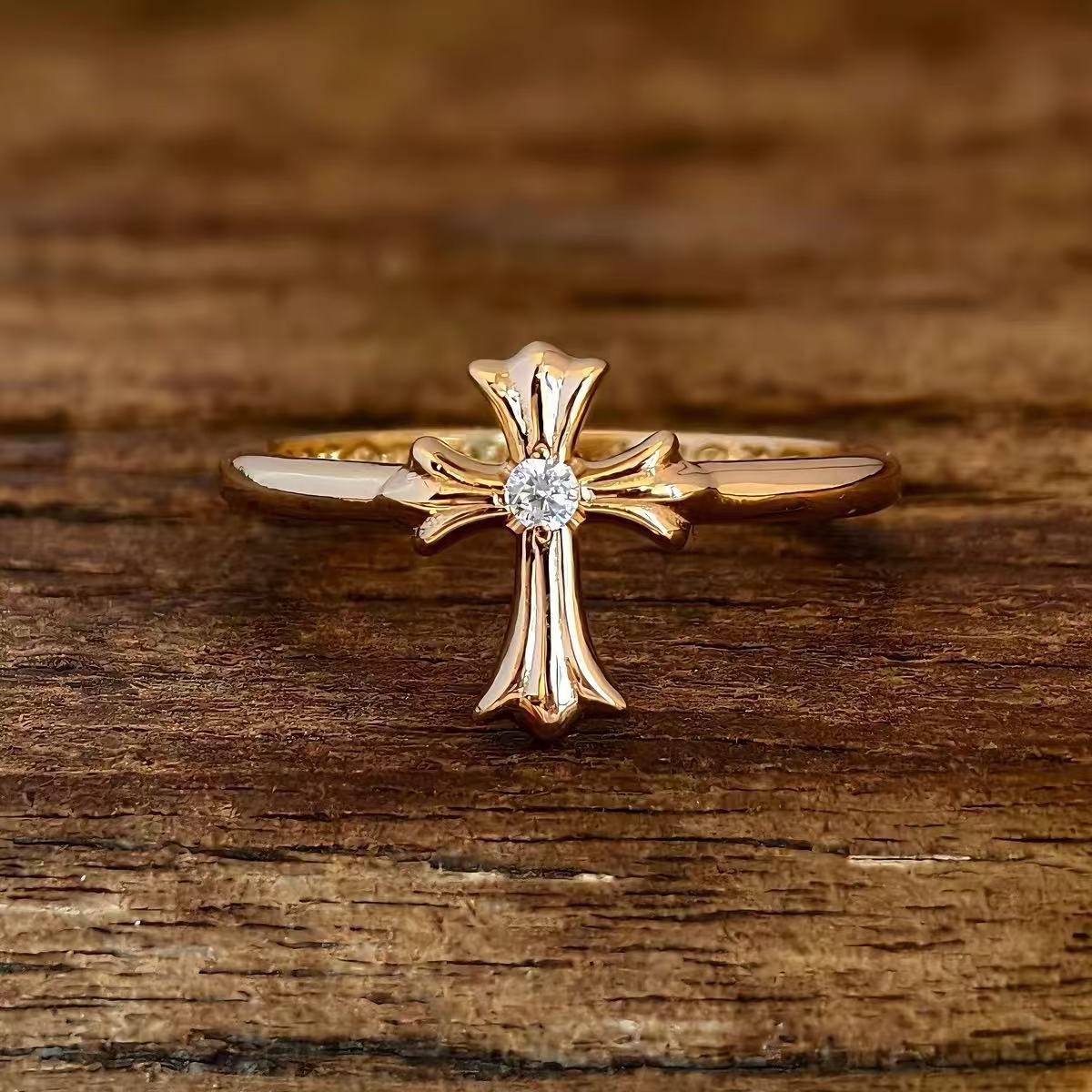 Vintage vintage ring with adjustable hip hop style and cross shaped opening for men and women