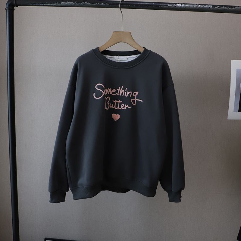Causal Loose Fleece-Lined Hoodie with Letter and Heart Embroidery Round Neck Women's Sweatshirt