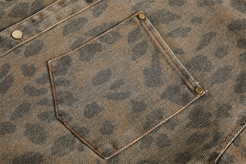 Loose heavy industry vintage leopard print long sleeved denim shirt for men and women