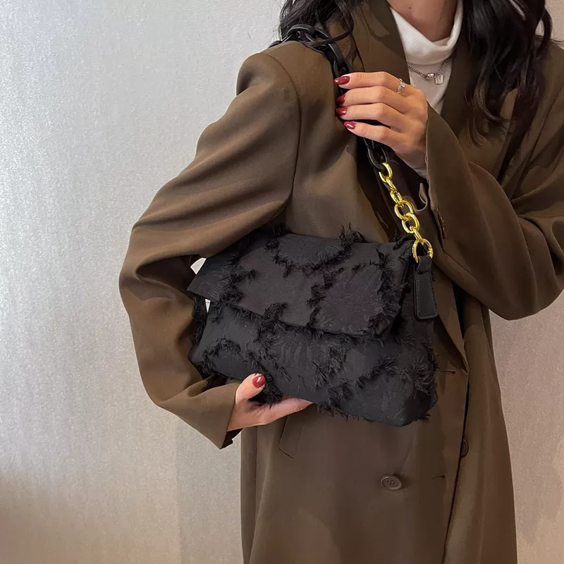 Canvas Crossbody Bags for Women New In Latest Trend Designer Chain Shoulder armpit Handbags Small Underarm Bag