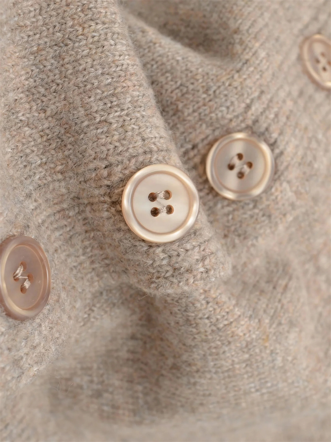 Plain Urban Crew One-Clasp Full-Arm Crop Cardigan