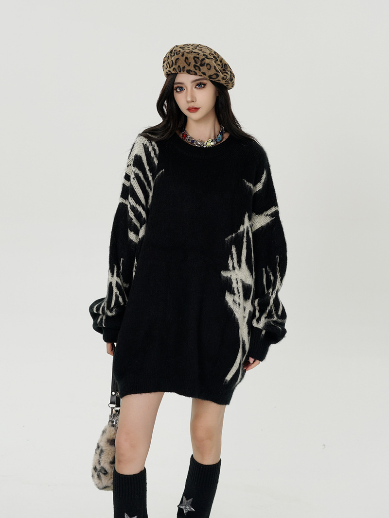 Slouchy Long Sleeve Cotton Polyester Crew Collar Sweater