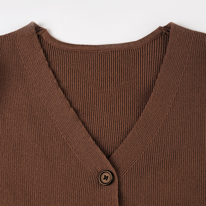 Short Slim Fit Retro Knit Sweater