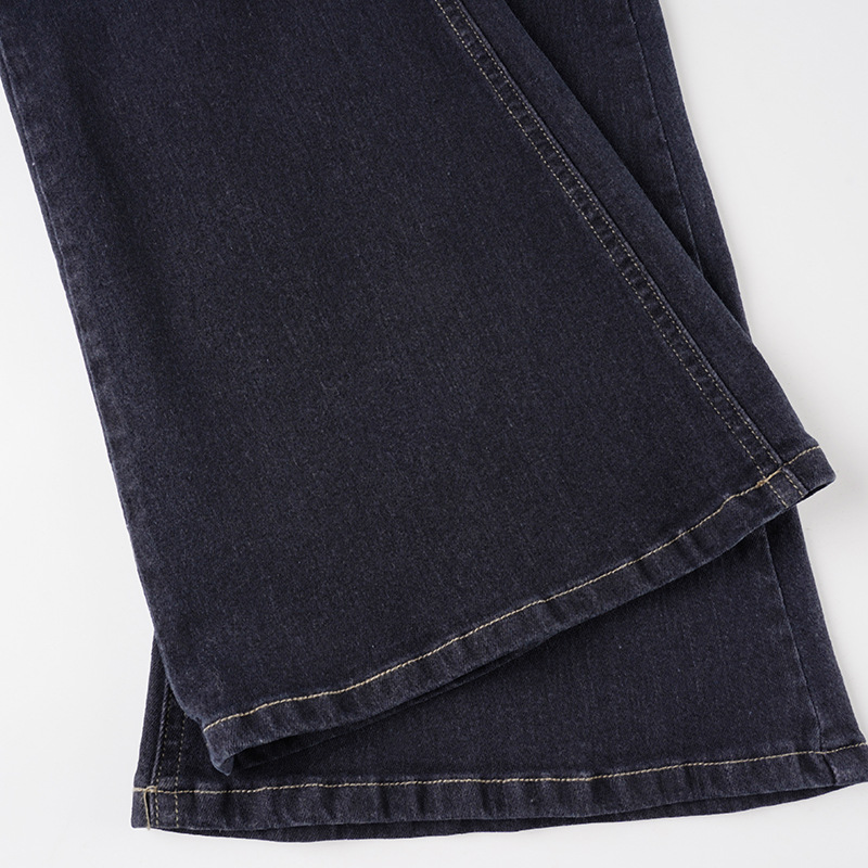 Low waist slim fit and slimming flared jeans