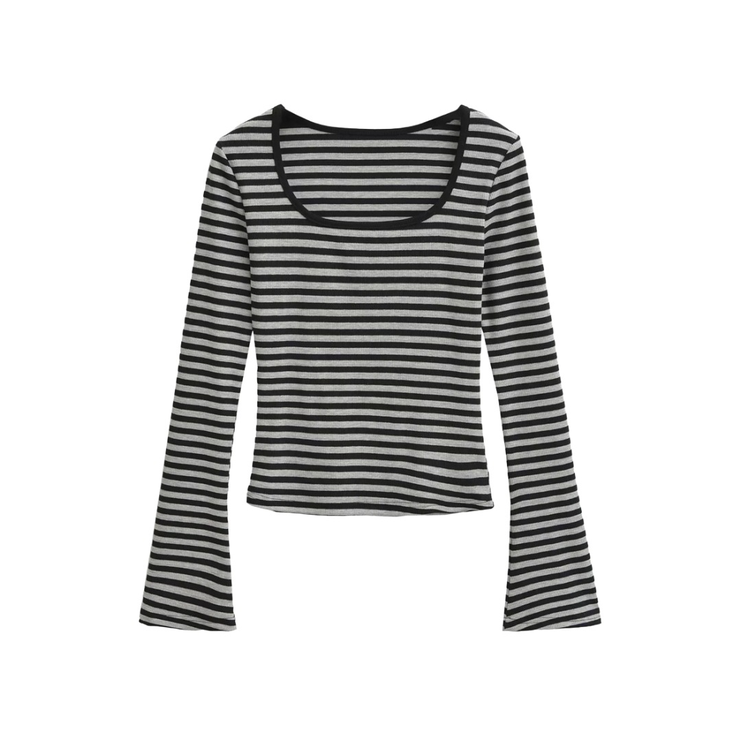 Flirty Boxy Neckline Arm-Length Striped Body