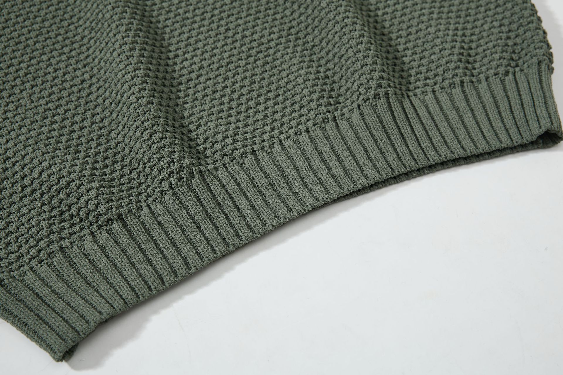 Relaxed Zipper Front Sweater Vest