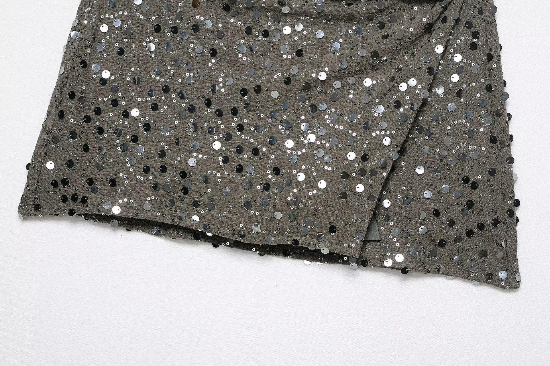 Ladies' Embellished Twin Button Plain Mid-Calf Skirt