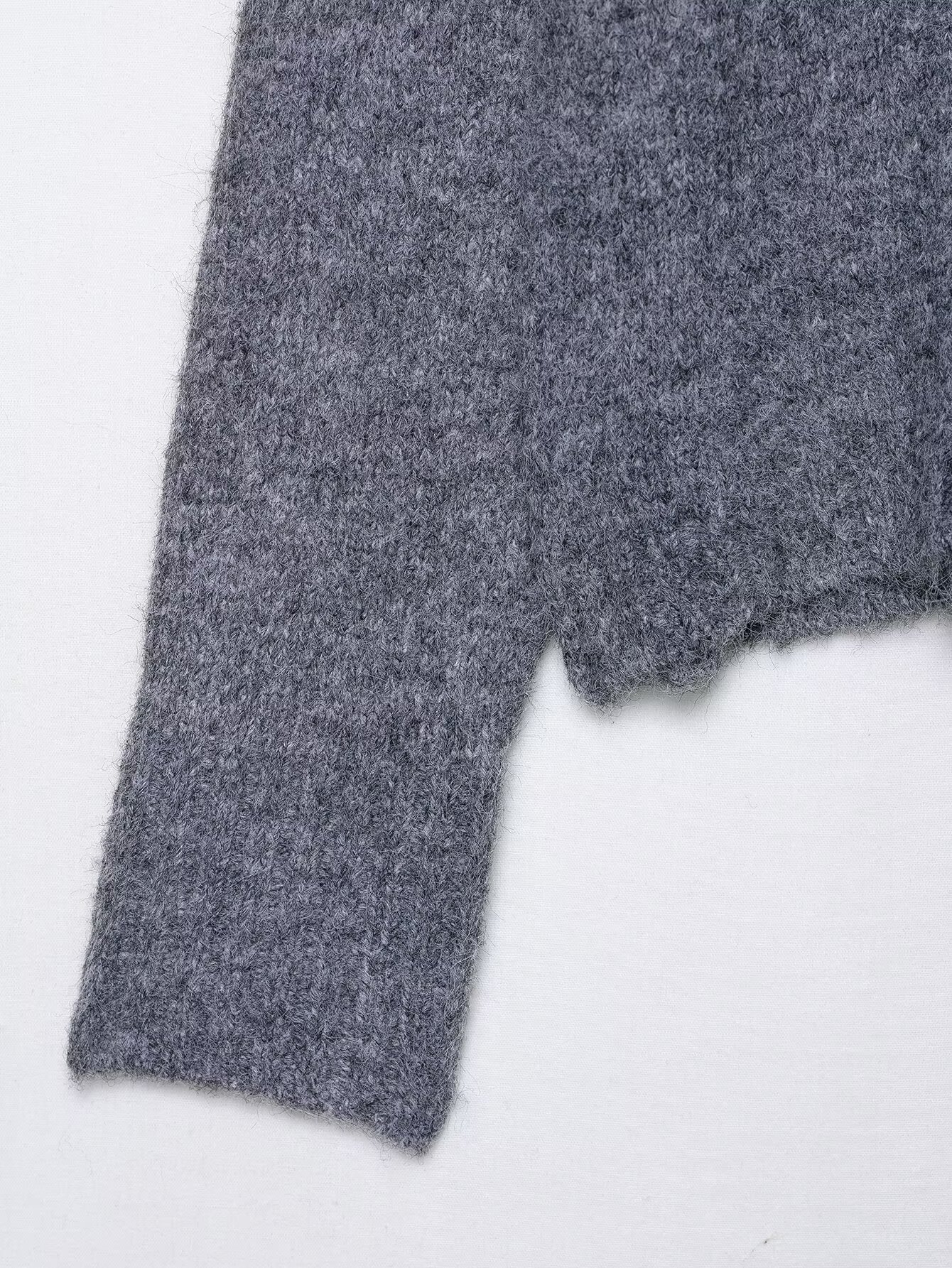 Classic Ladies Wrist-Length Plain Polyester Sweater
