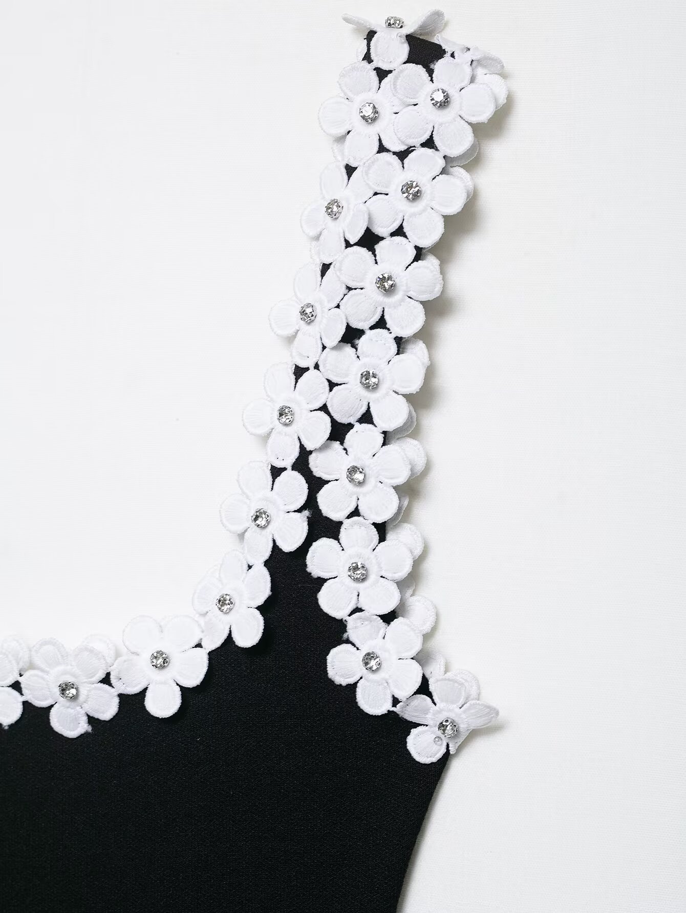 Ladies 3D Floral Applique Mini Shoulder Strap Skirt