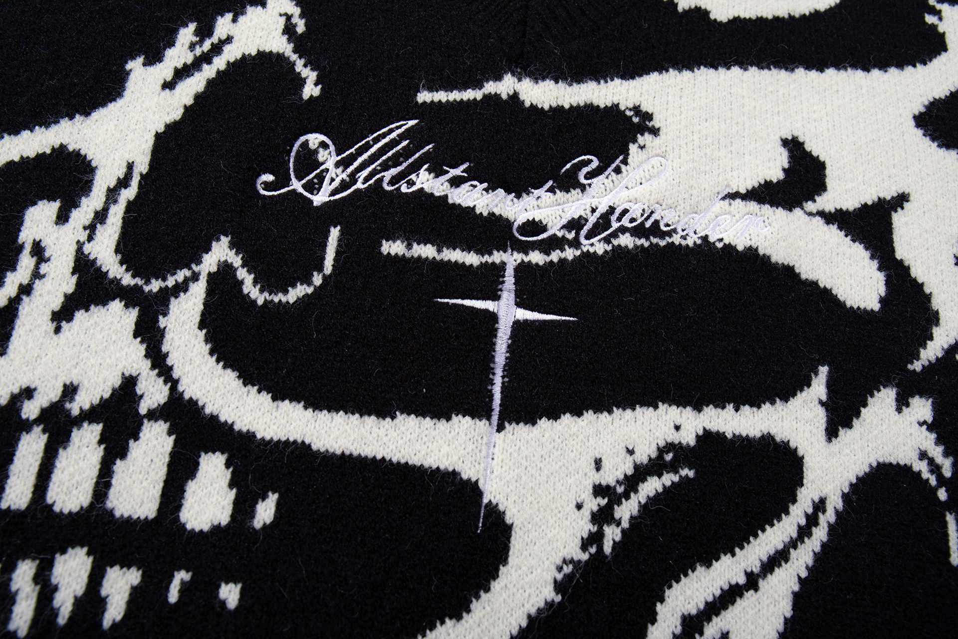 Loose Jacquard Sleeveless Acrylic Sweater