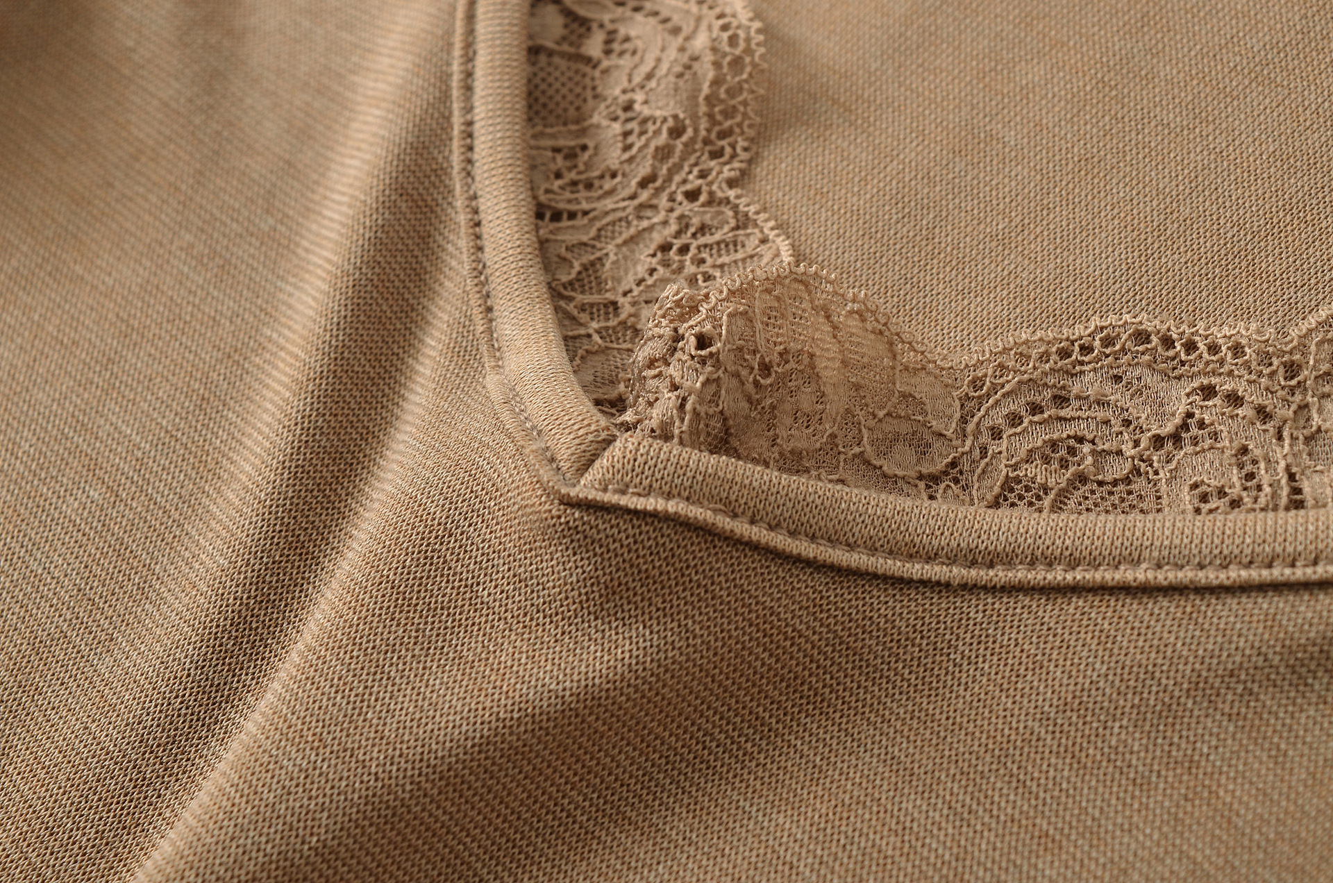 Round Neck Full Sleeve Double Layer Contour Tee