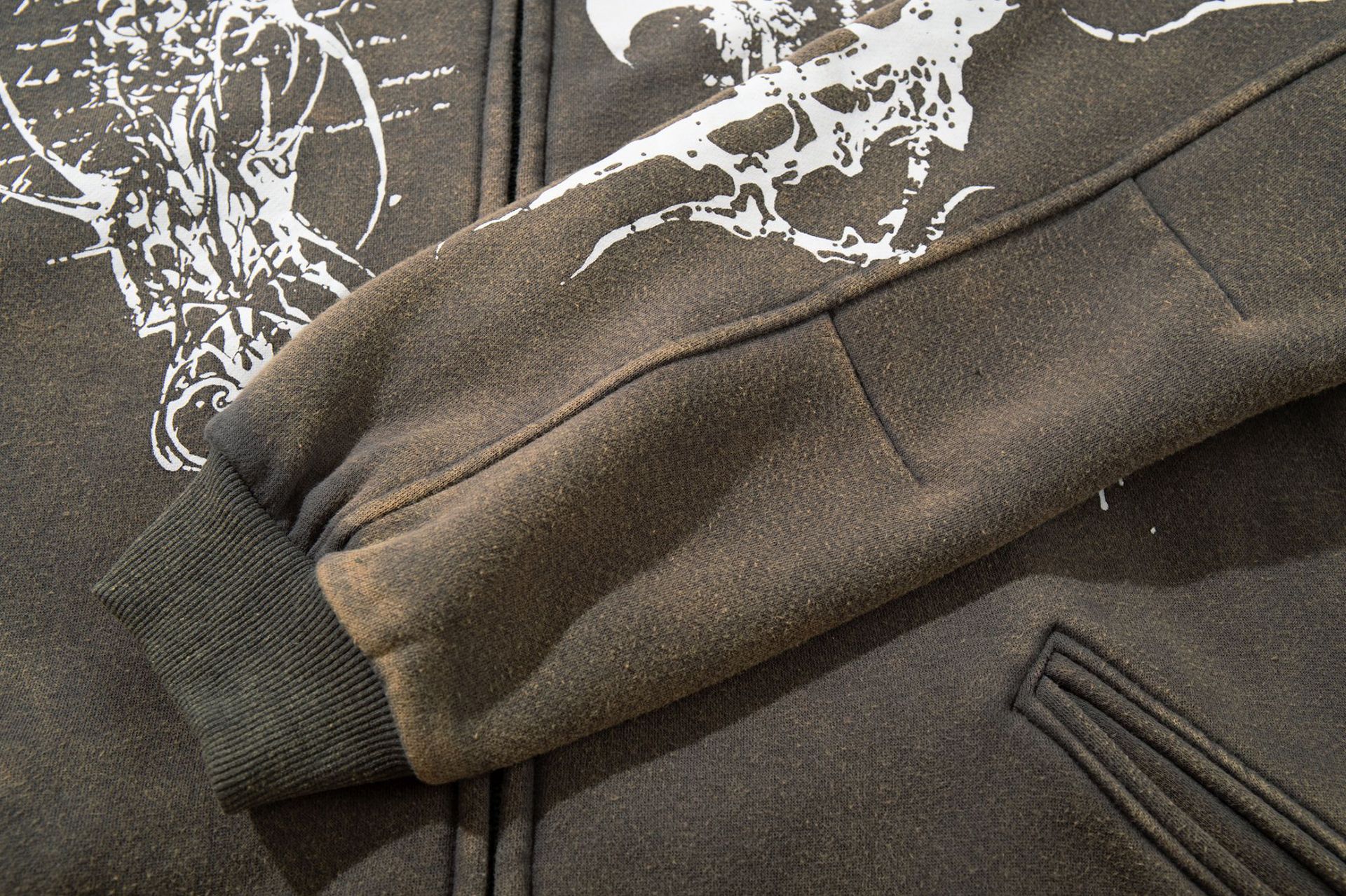 Polyester Gents Retro Skull Loose Hoodie