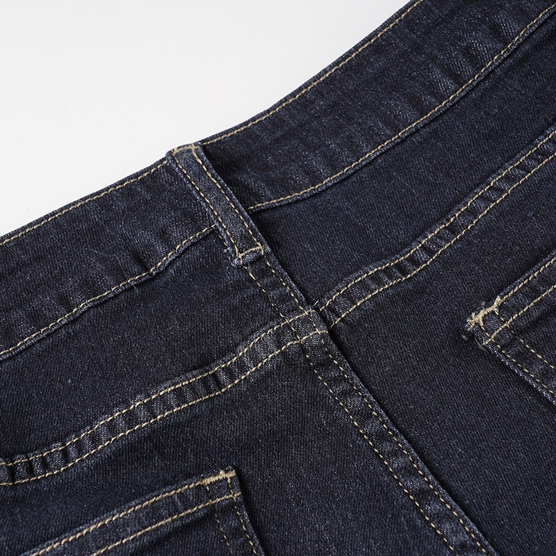 Low waist slim fit and slimming flared jeans