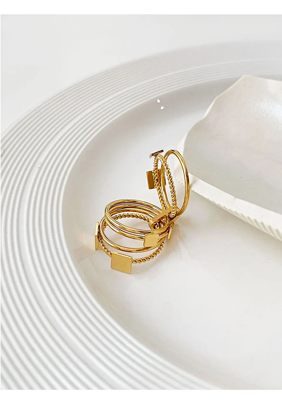 Peri'sBox Detachable 6pcs Gold Color Square Coin Finger Ring for Women Pvd Plated Stainless Steel Twisted Stacking Rings Minimal
